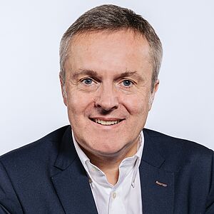 Porträt Prof. Dr. Lars Büttner